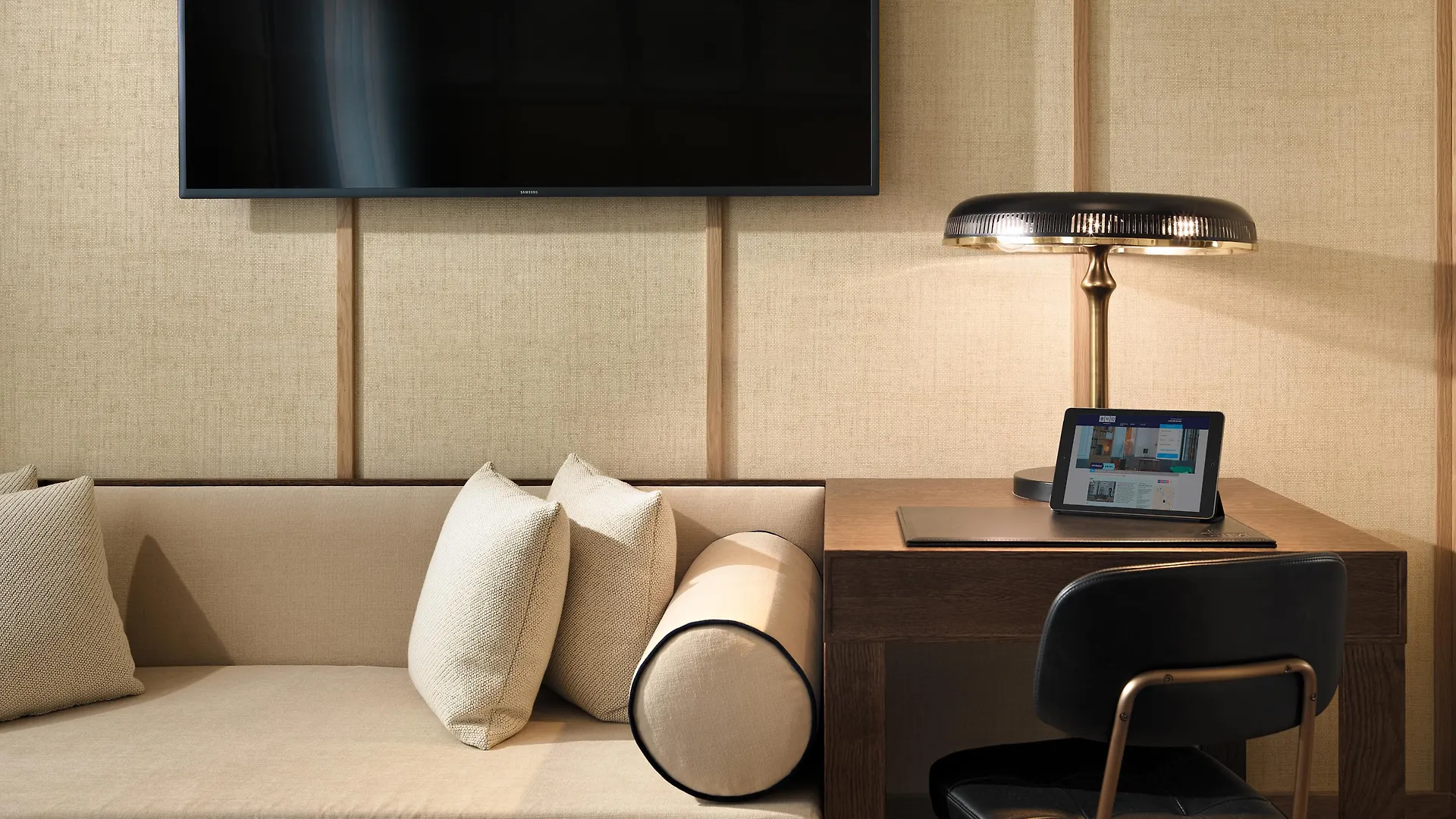 Hotel H10 Madison Barcellona 4*,