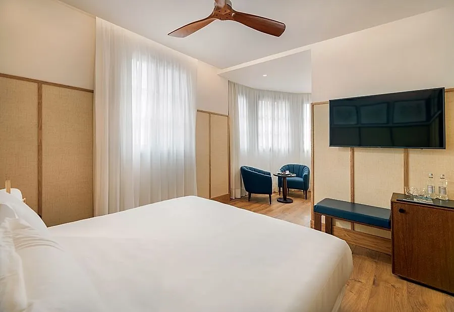 Hotel H10 Madison Barcellona 4*,