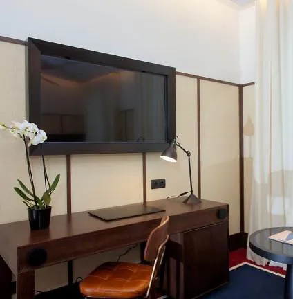Hotel H10 Madison Barcellona